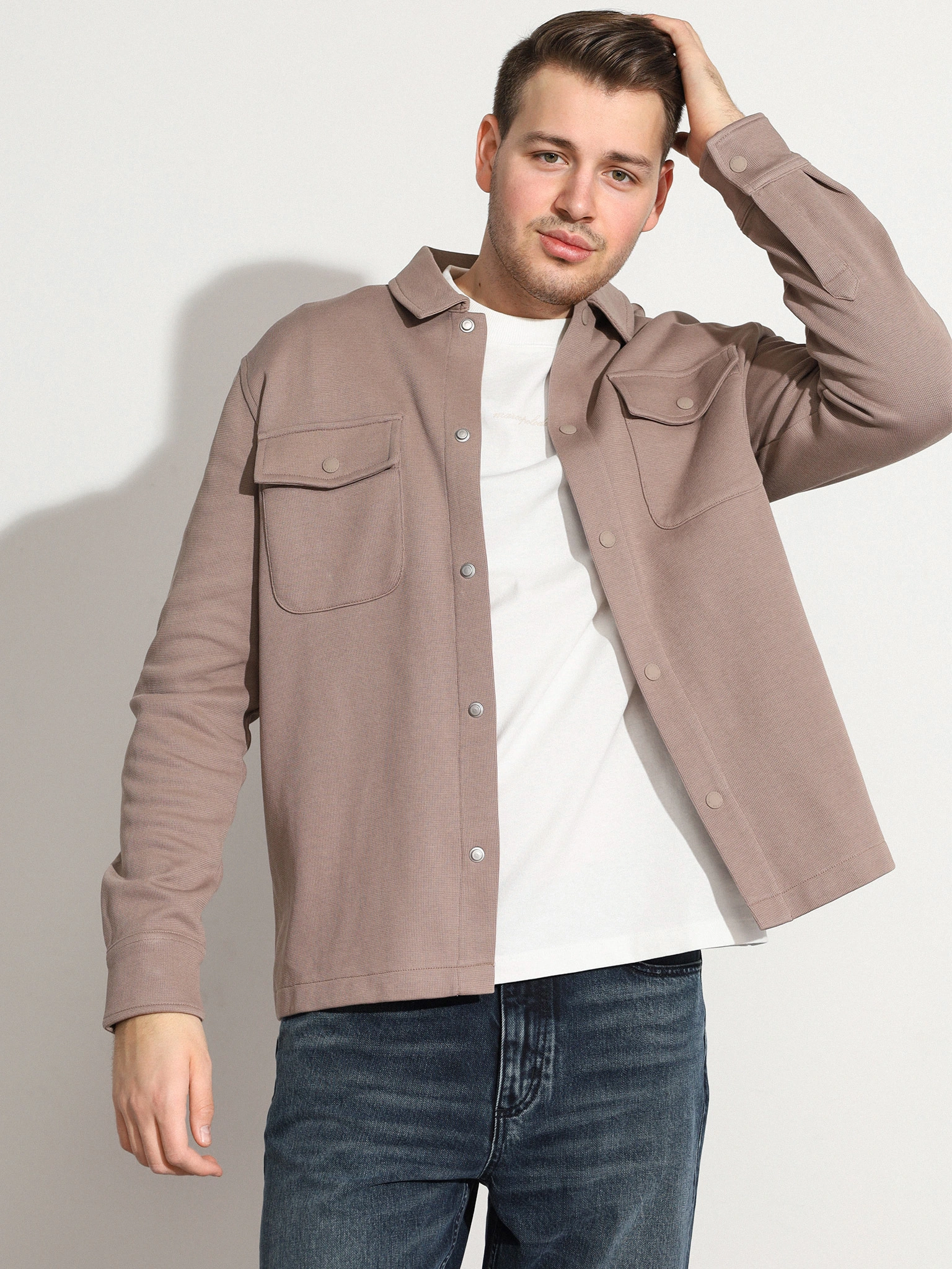 Куртка трикотажная бежевого цвета из хлопка